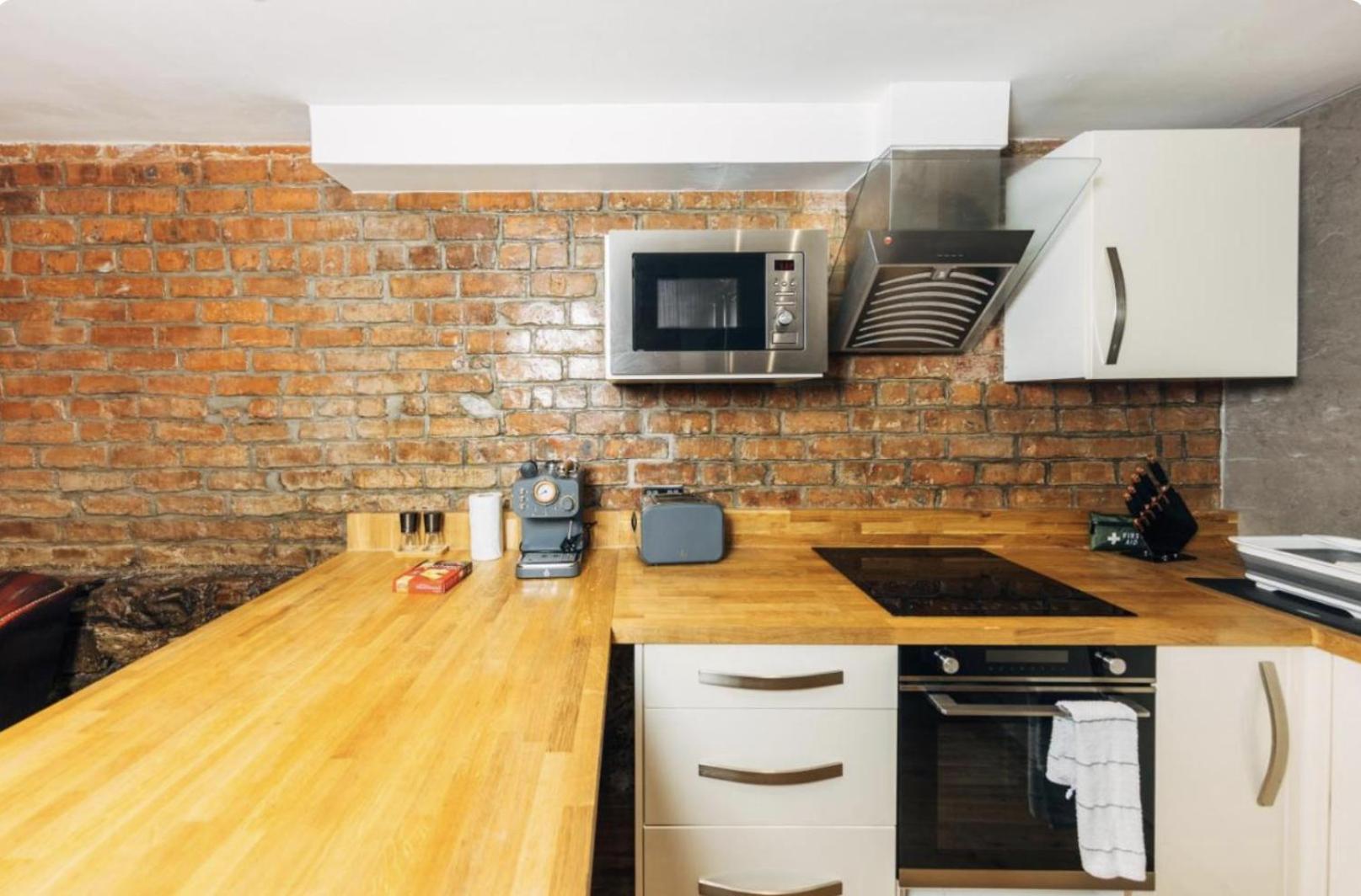 Superb Luxury Apartment By Canal - Central Edinburg Exteriör bild