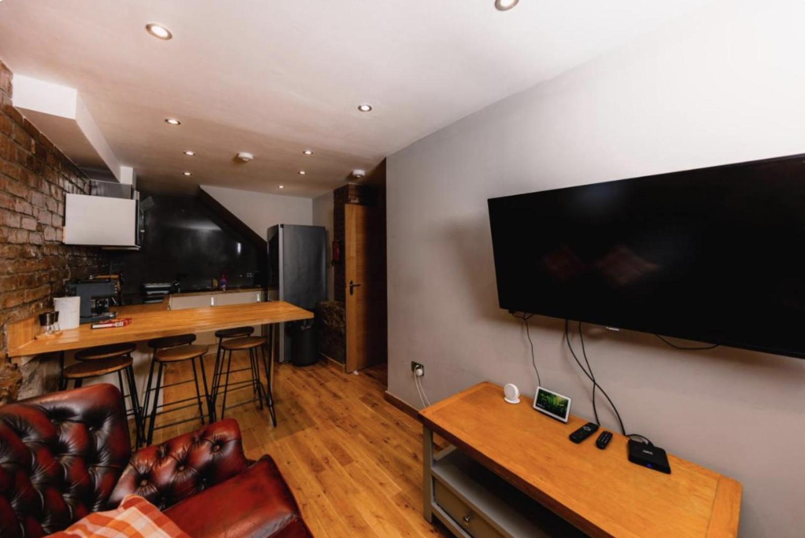Superb Luxury Apartment By Canal - Central Edinburg Exteriör bild