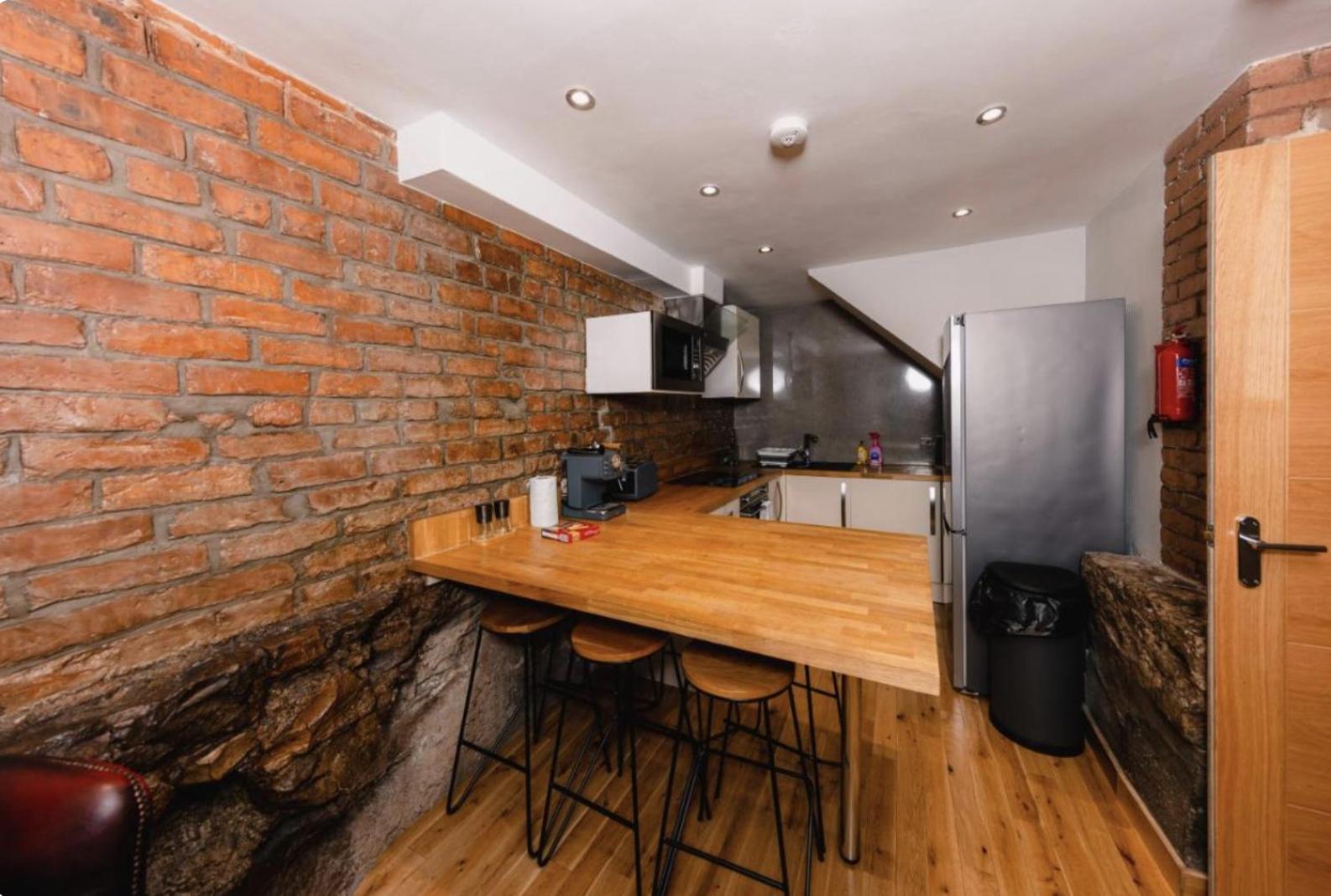Superb Luxury Apartment By Canal - Central Edinburg Exteriör bild