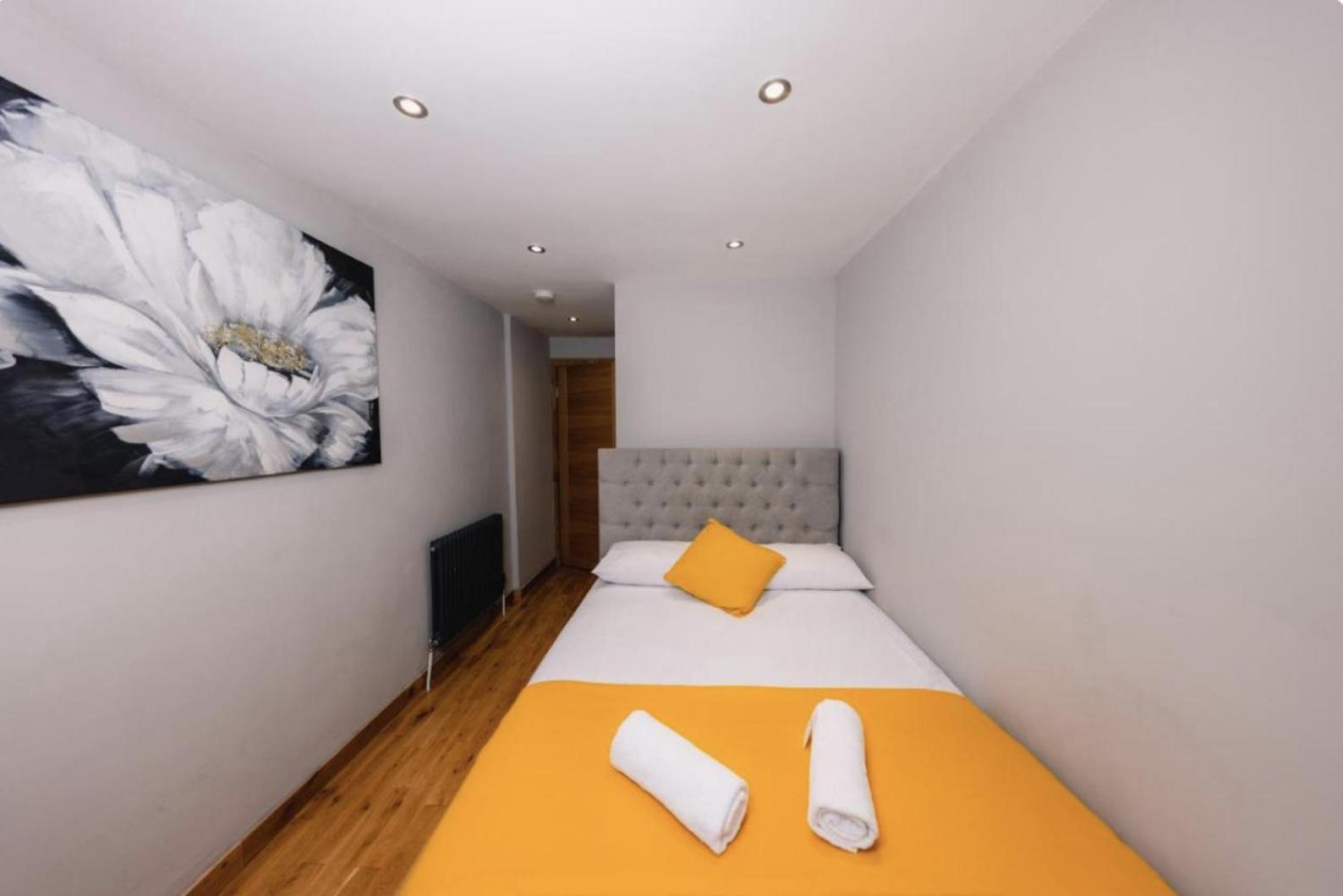 Superb Luxury Apartment By Canal - Central Edinburg Exteriör bild