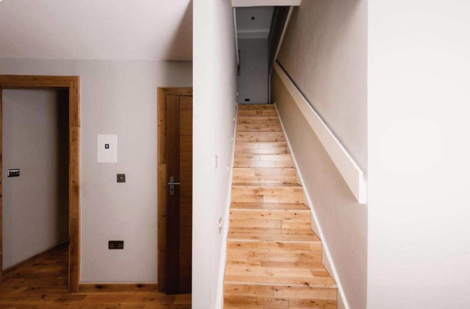 Superb Luxury Apartment By Canal - Central Edinburg Exteriör bild